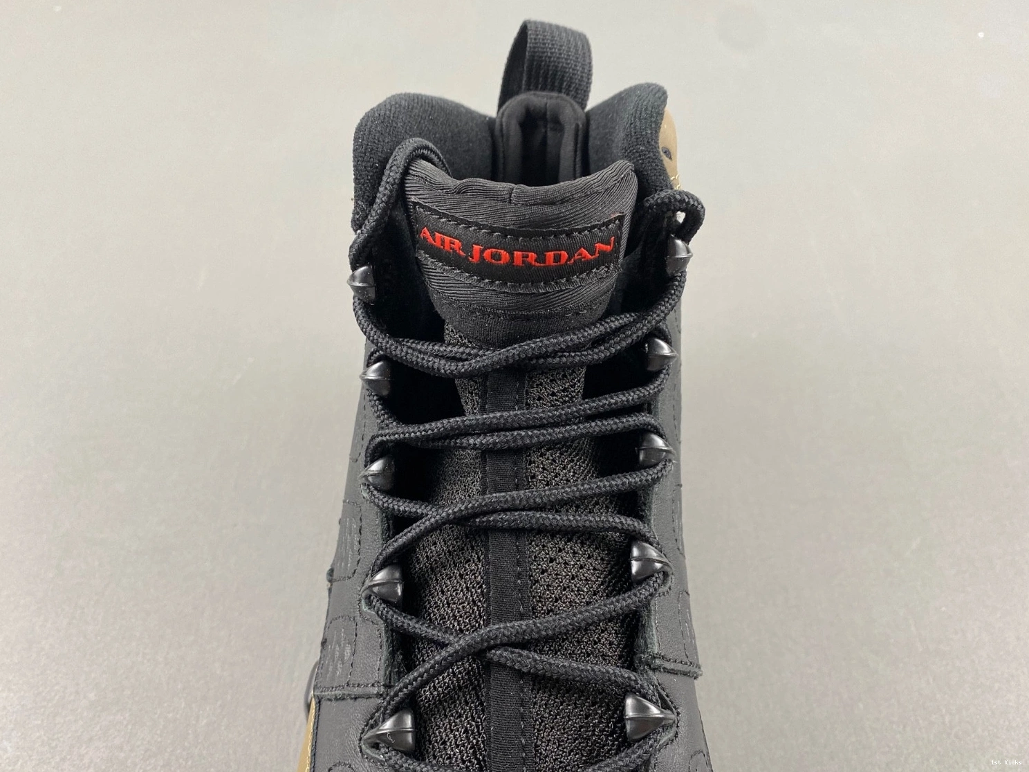 HV4794-030 Jordan  9 Holiday 